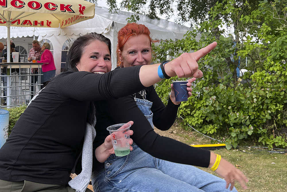 Junget festival tiltrækker glade publikummer - ung som ældre